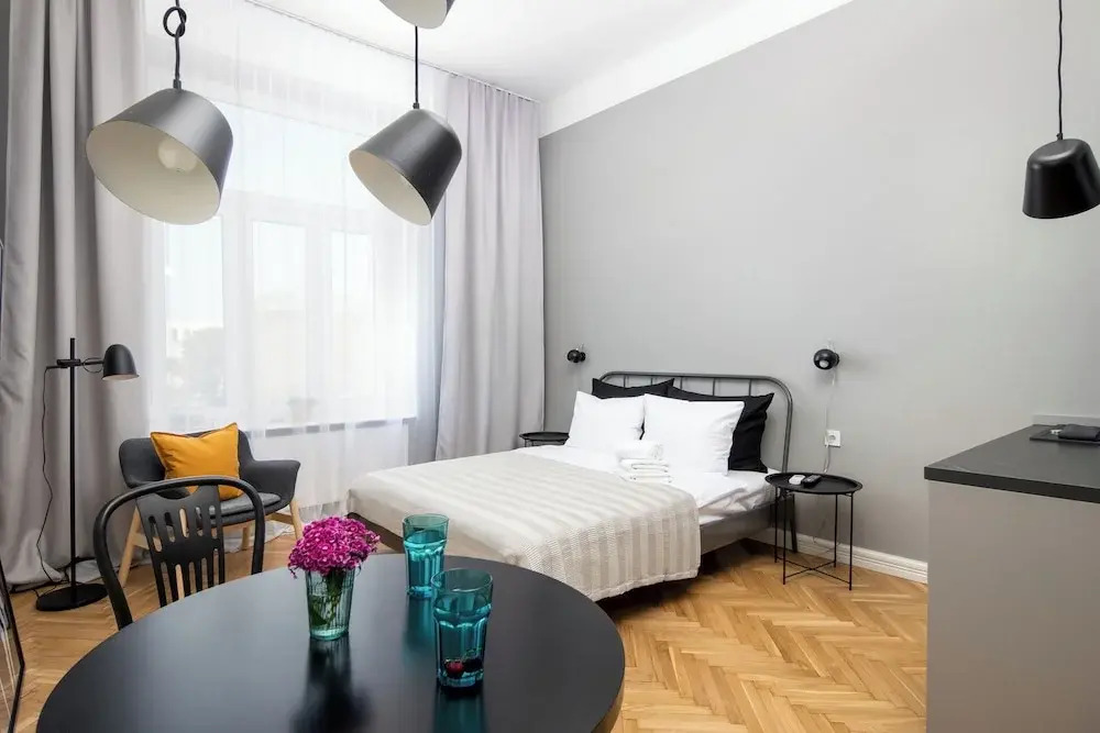 Barbacan Suites - Old Town Apartments - by Upstairs