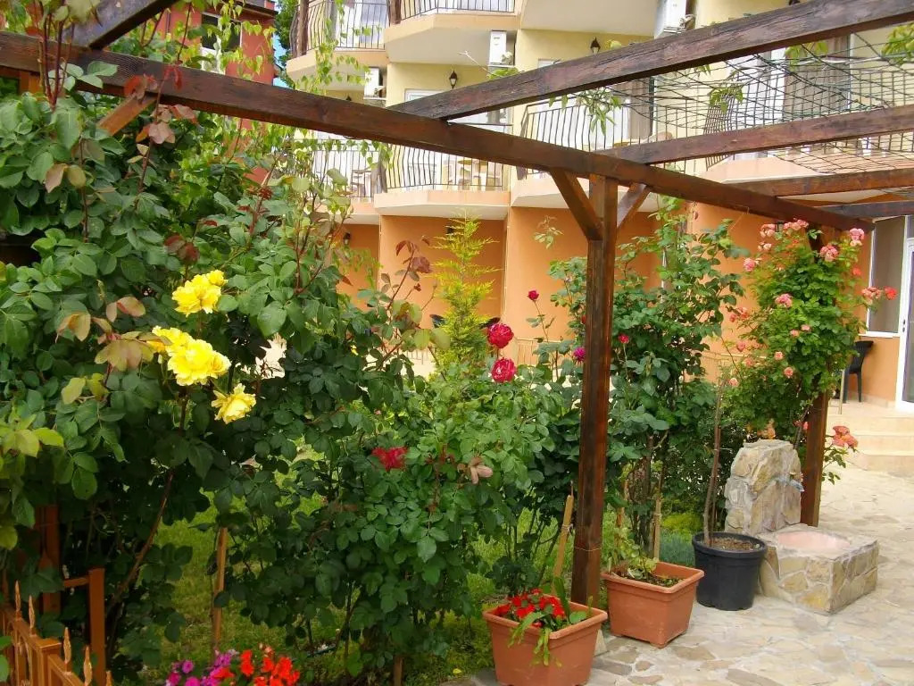 Aura Family Hotel