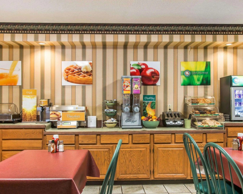 Quality Inn Saint Ignace I-75