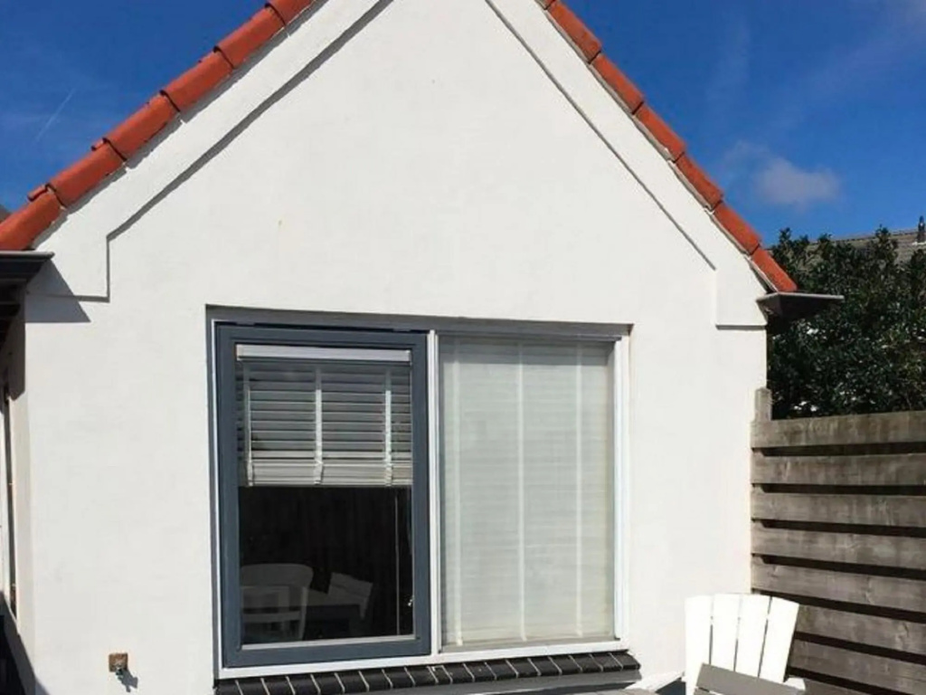 Holiday Home in Egmond aan zee with Fenced Garden