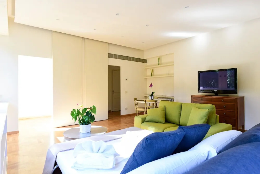 Caracalla Exclusive Property n. 2