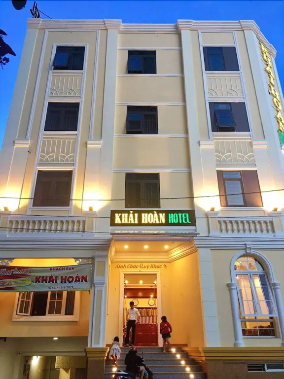 Khách sạn Khải Hoàn