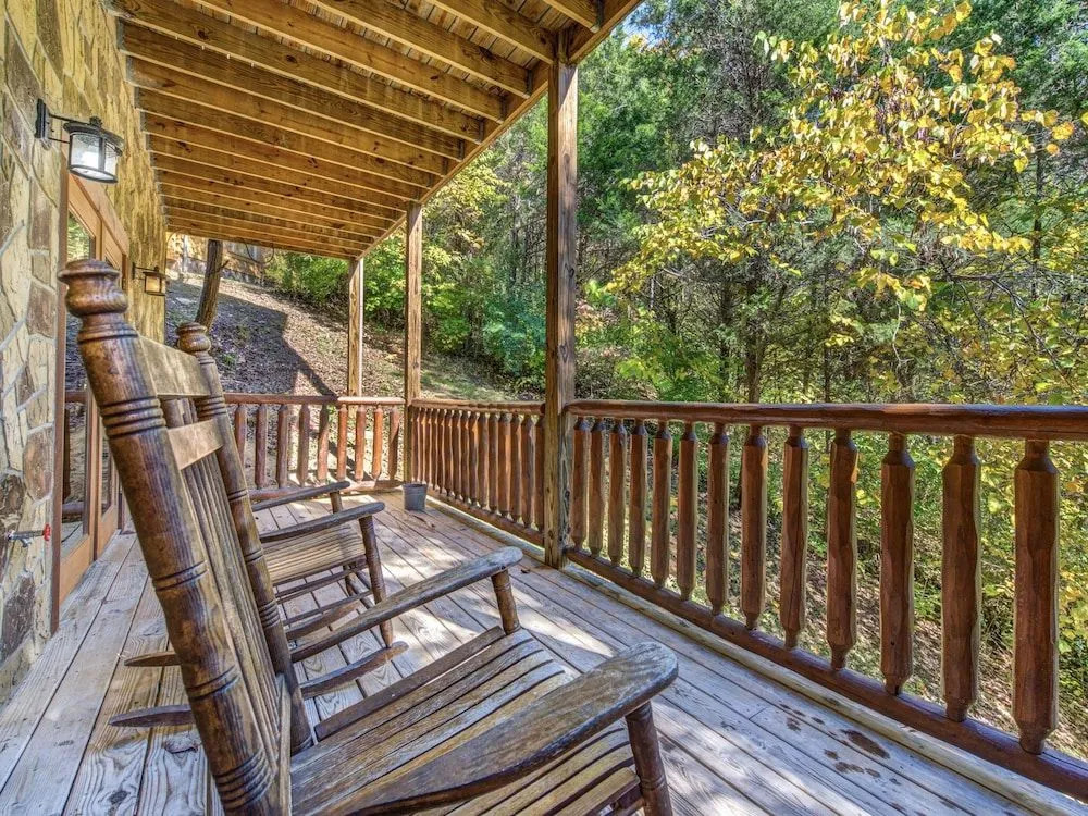 Moonlight Theater Lodge
