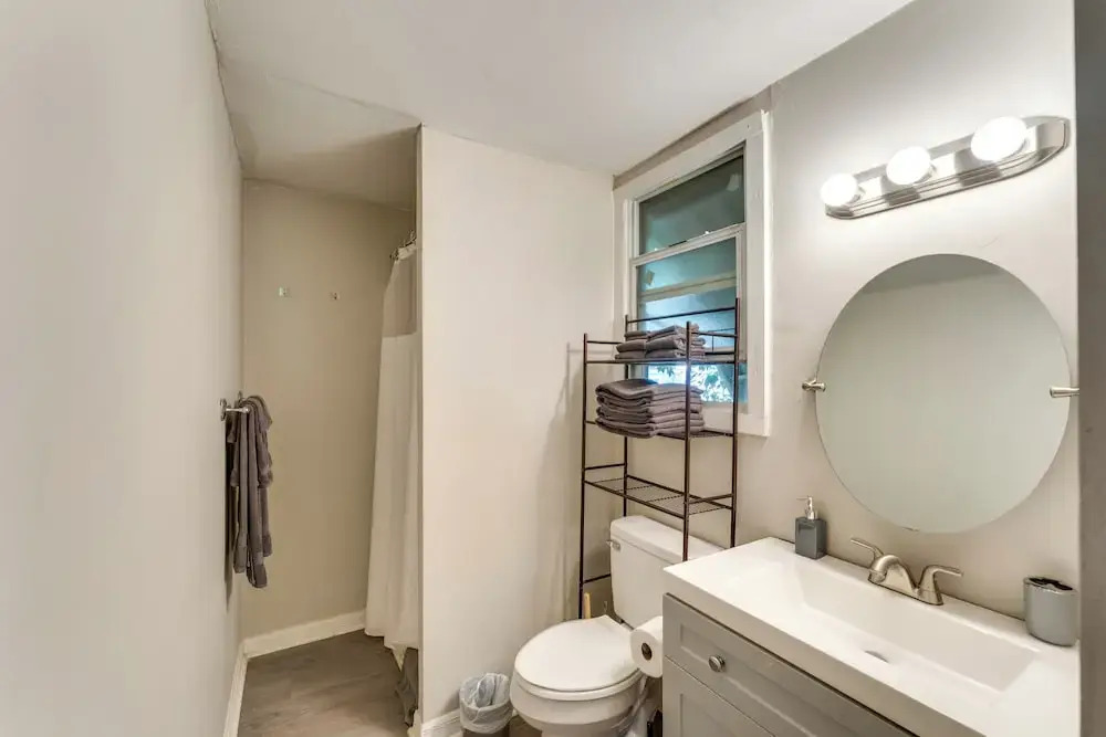 Quiet Apt: Walk to Daytona Beach + Water Park!