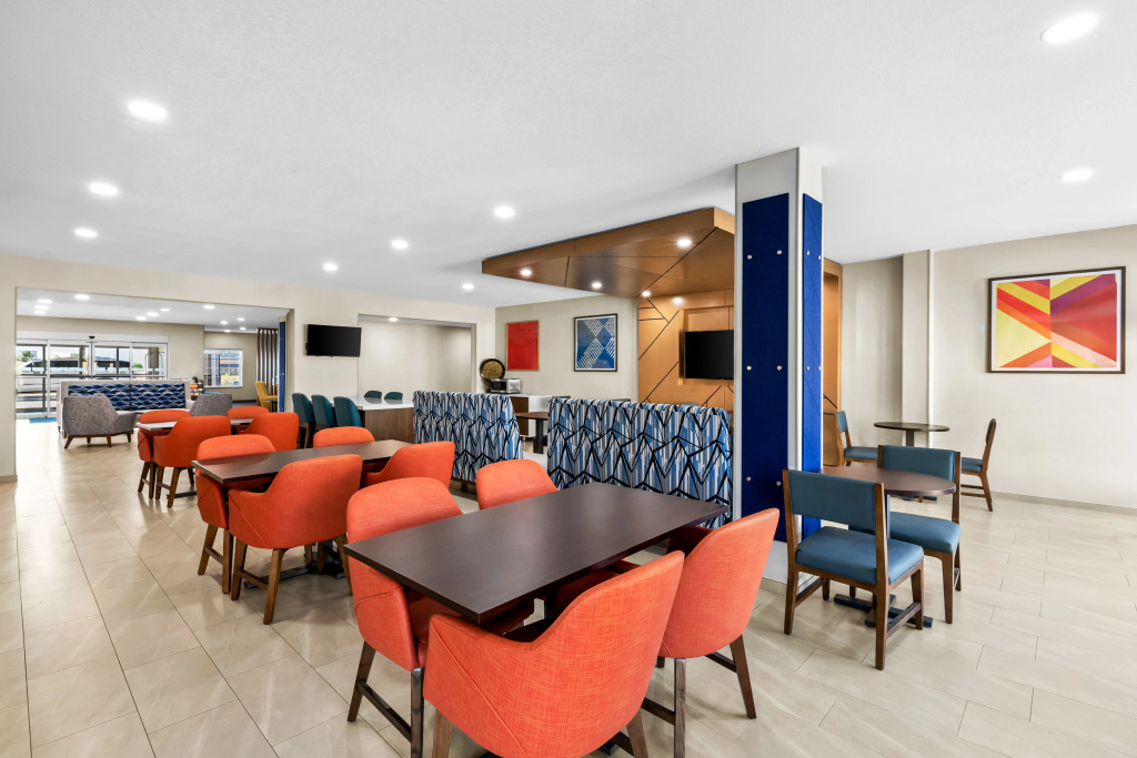 Holiday Inn Express Hotel & Suites Council Bluffs - Convention Center Area by IHG