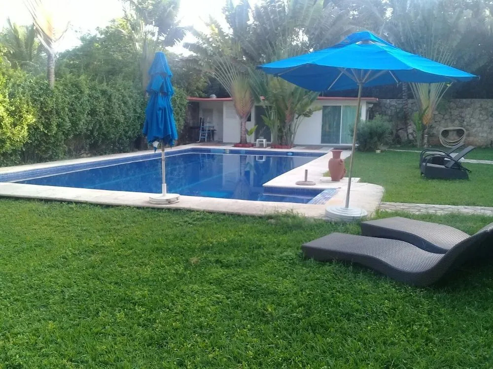 Villa Airport B&B