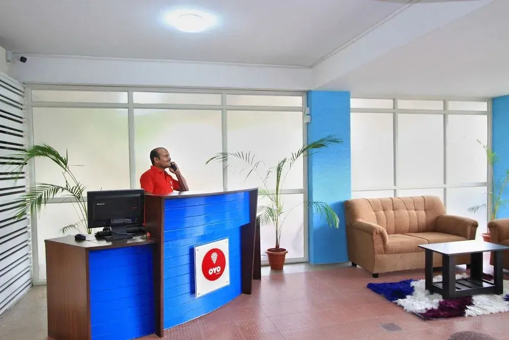 OYO 4848 3 Square Inn