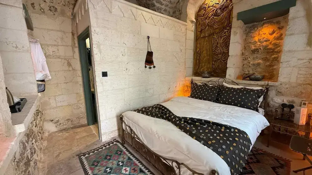Liora Hotel