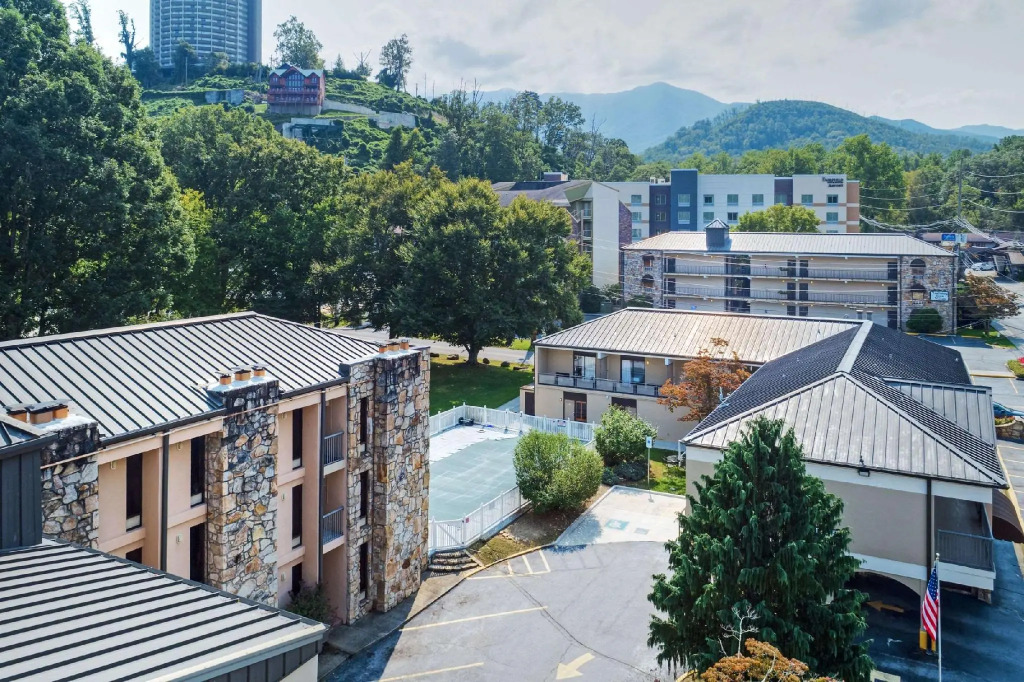 Gatlinburg Town Square