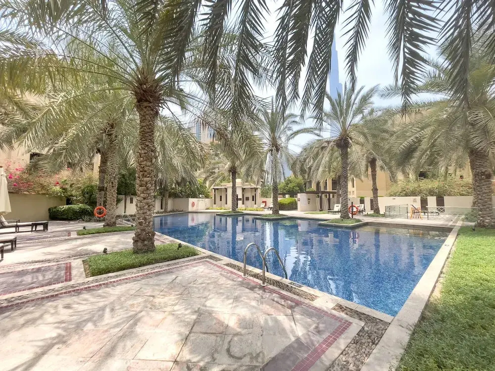 Luxury 2BR Apartment With Full Burj Khalifa View 2-min Walk to Dubai Mall