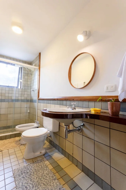 Casa ampla com piscina e churrasqueira