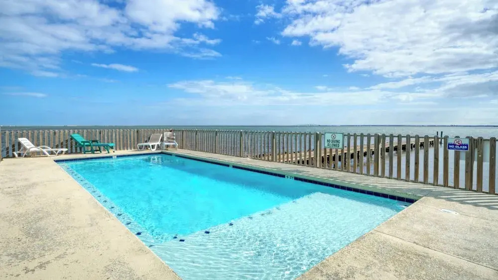 Sleeps 24, 3 Homes Bayfront Pool, Boat Dock, Views Laguna Village Hideaway