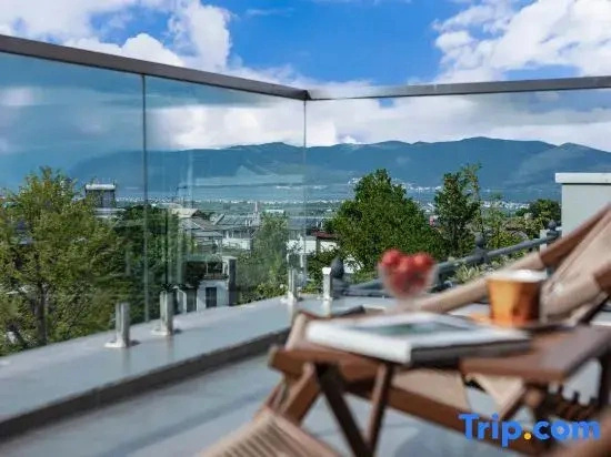 Jiqing Landscape · Seaview and Mountain Retreat Hidden Forest Garden Resort Villa