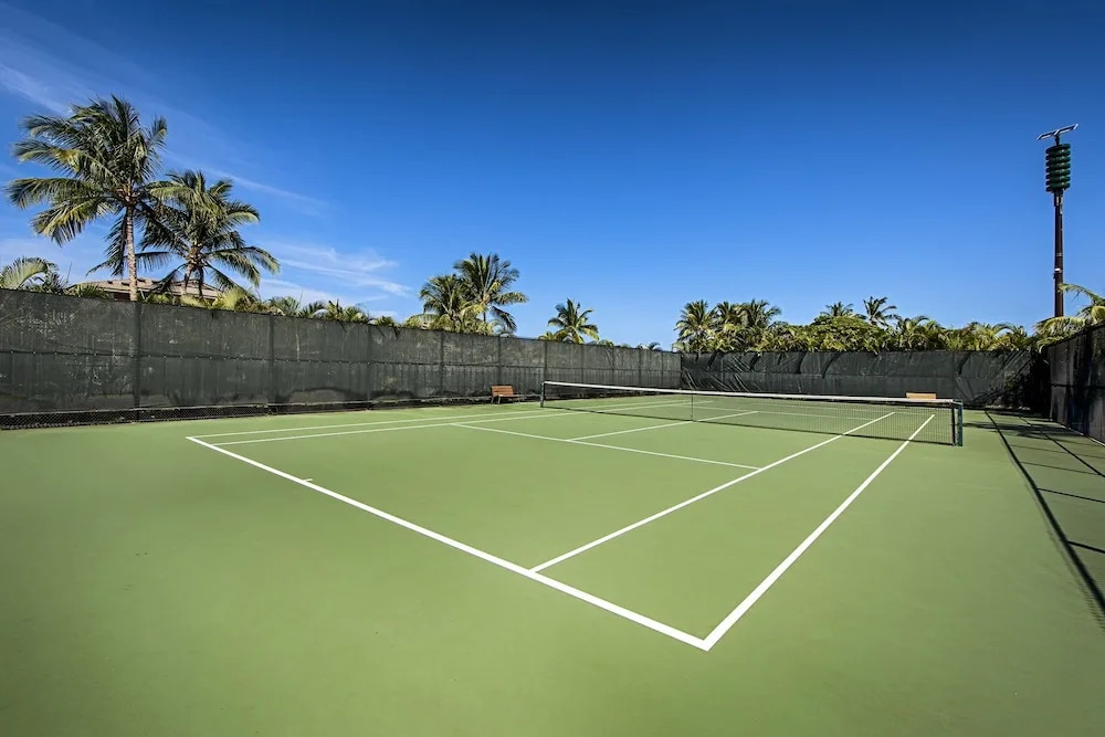 Hali'i Kai at Waikoloa 2b 2 Bedroom Condo by RedAwning