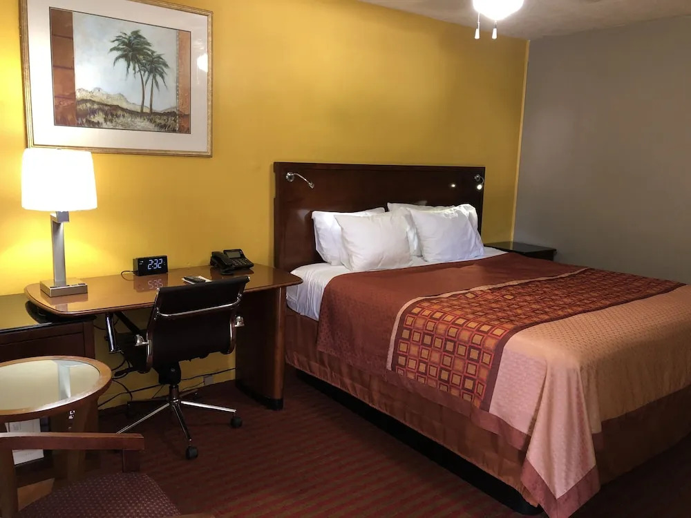 Ellijay Inn
