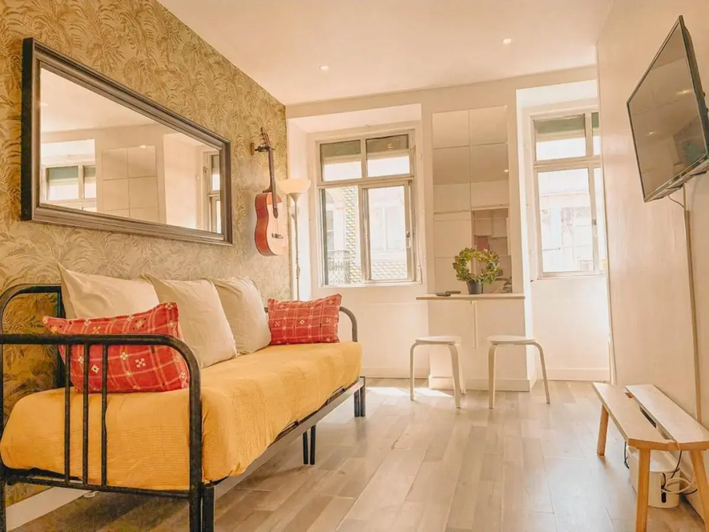 Charming Local Flat Near Sao Bento Palace