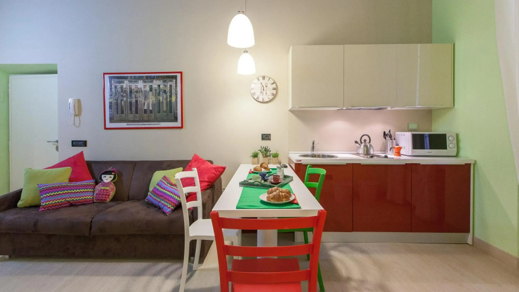 Trevi Colour- Rental in Rome
