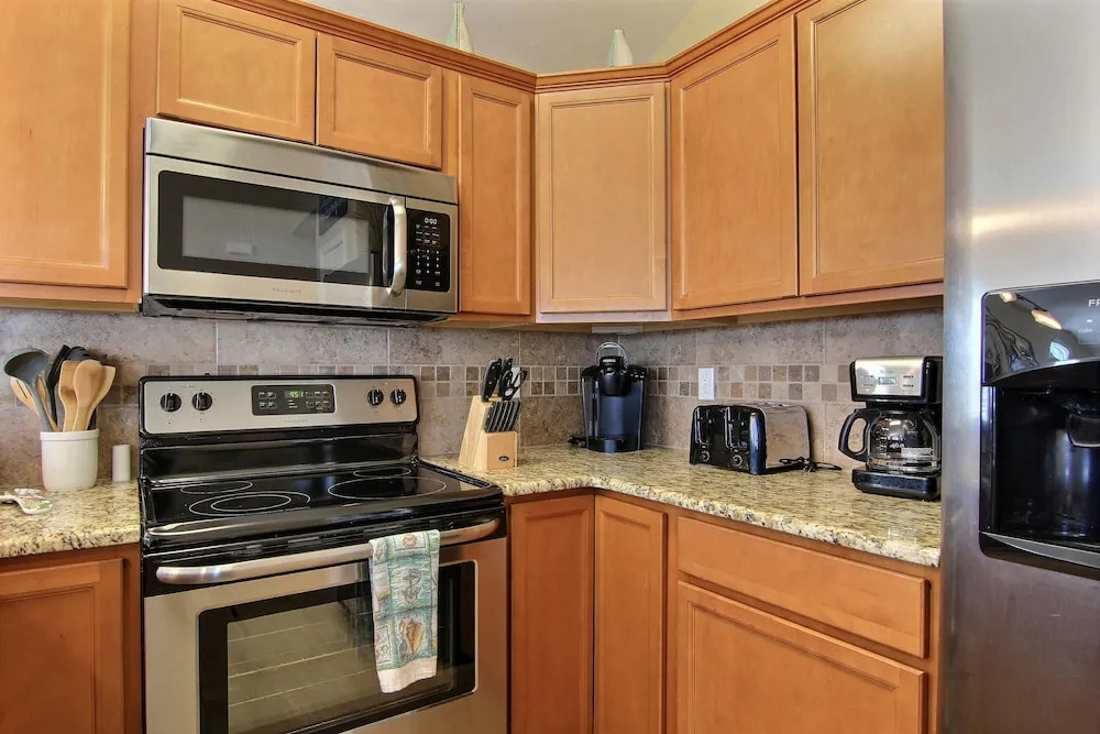 The Coast is Clear 3Br Home