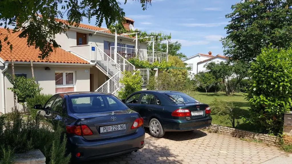 Haus Mirela