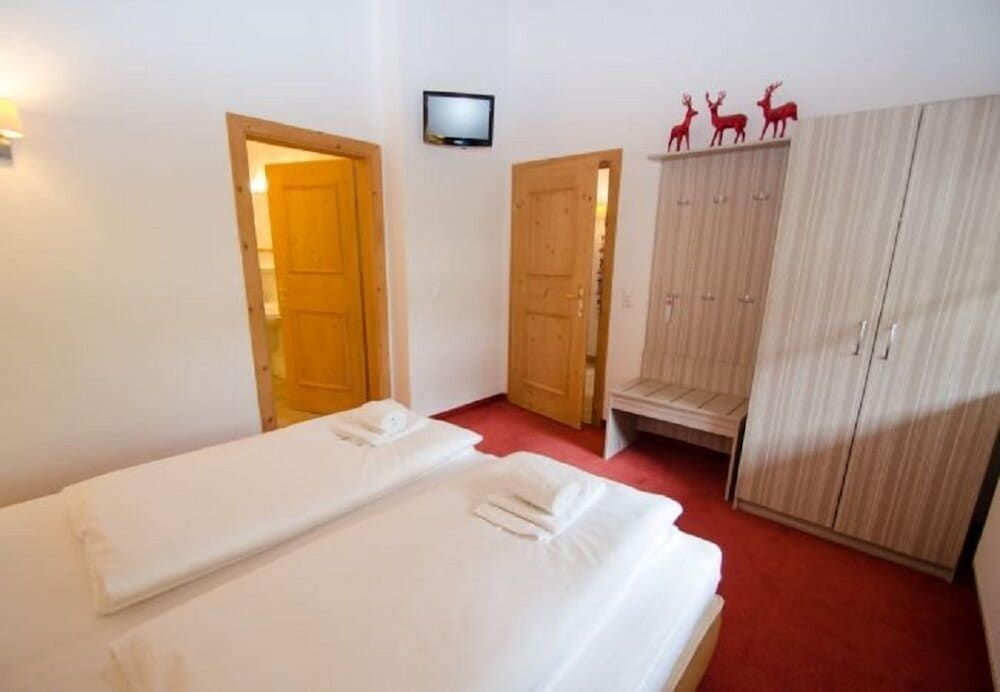All Seasons Lodge by All in One Apartments