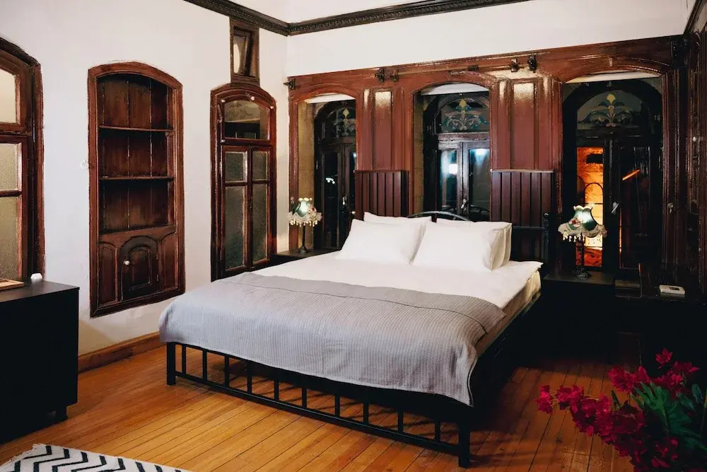 Tudyahan 1874 Hotel