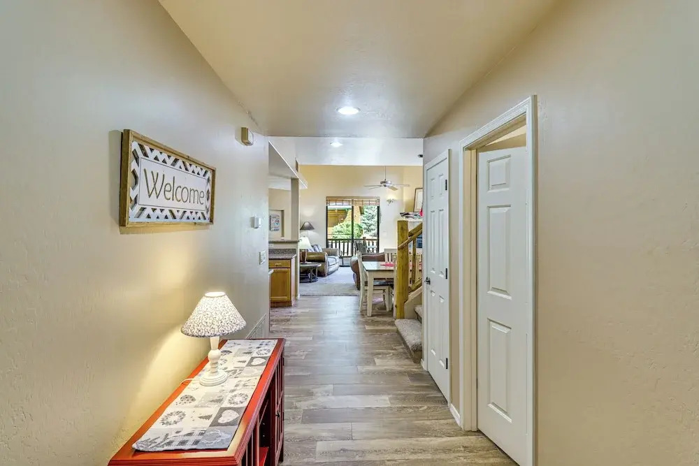 Pinetop Lakes Golf Club Cabin w/ Central A/C