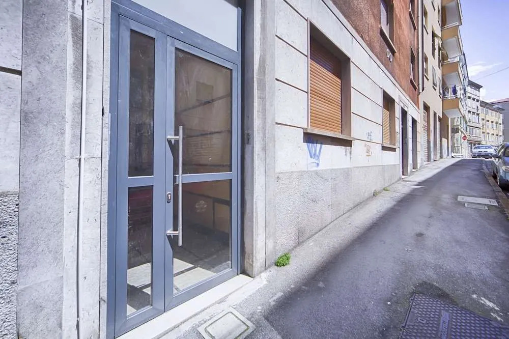 Oltremare Modern Flat