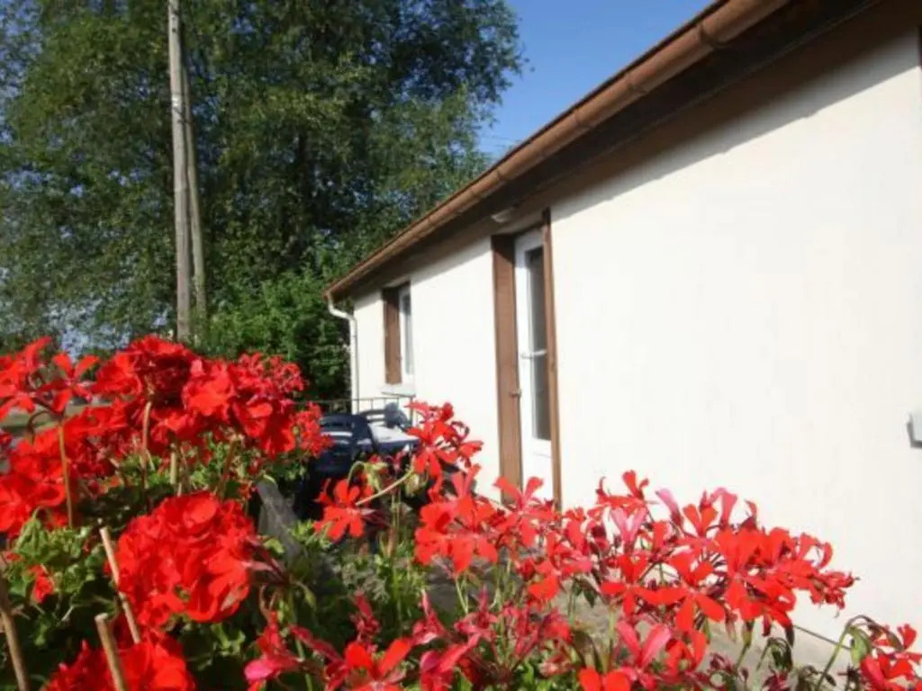 Gîte reposant en forêt avec terrasse, proche de Plombières-les-Bains - FR-1-589-165