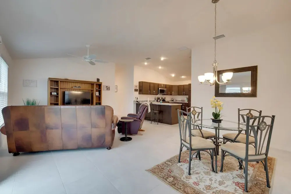 Sun-Soaked Retreat in The Villages with Grill!
