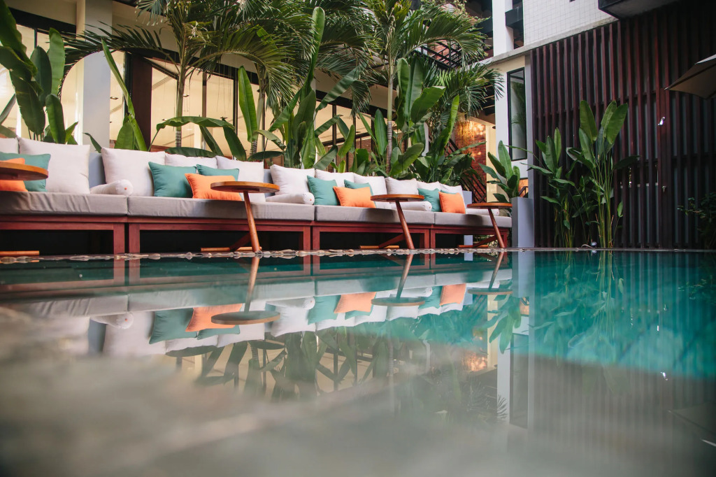 The Aviary Hotel