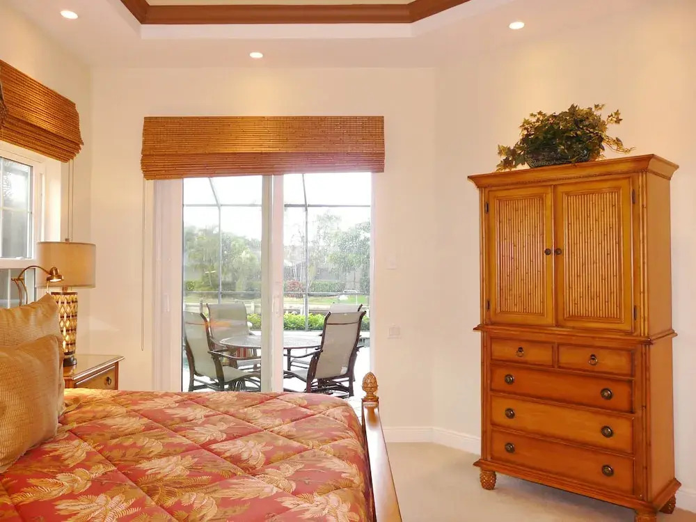 Waterfront Home With Pool, spa and Boating Access