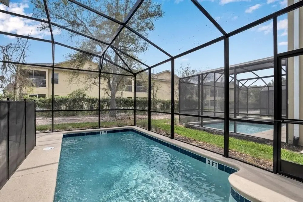 "boutique" Style Home Near Disney! 5 Bedroom Home by RedAwning
