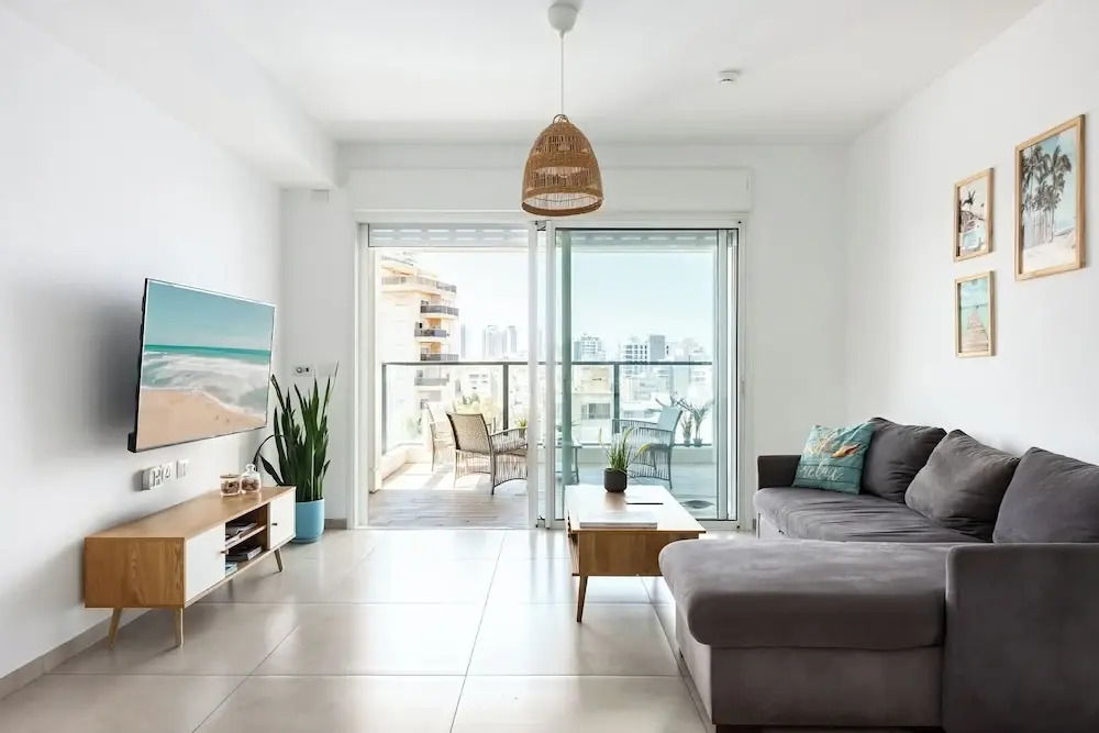MAMAD - Sea Breeze Netanya Retreat by Sea N Rent