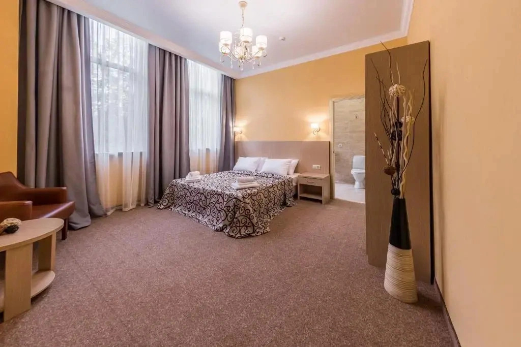 Yuzhnaya Stolitsa Hotel
