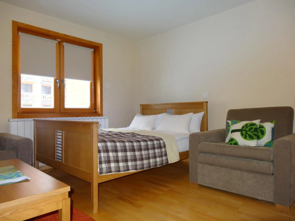 Apartment 116