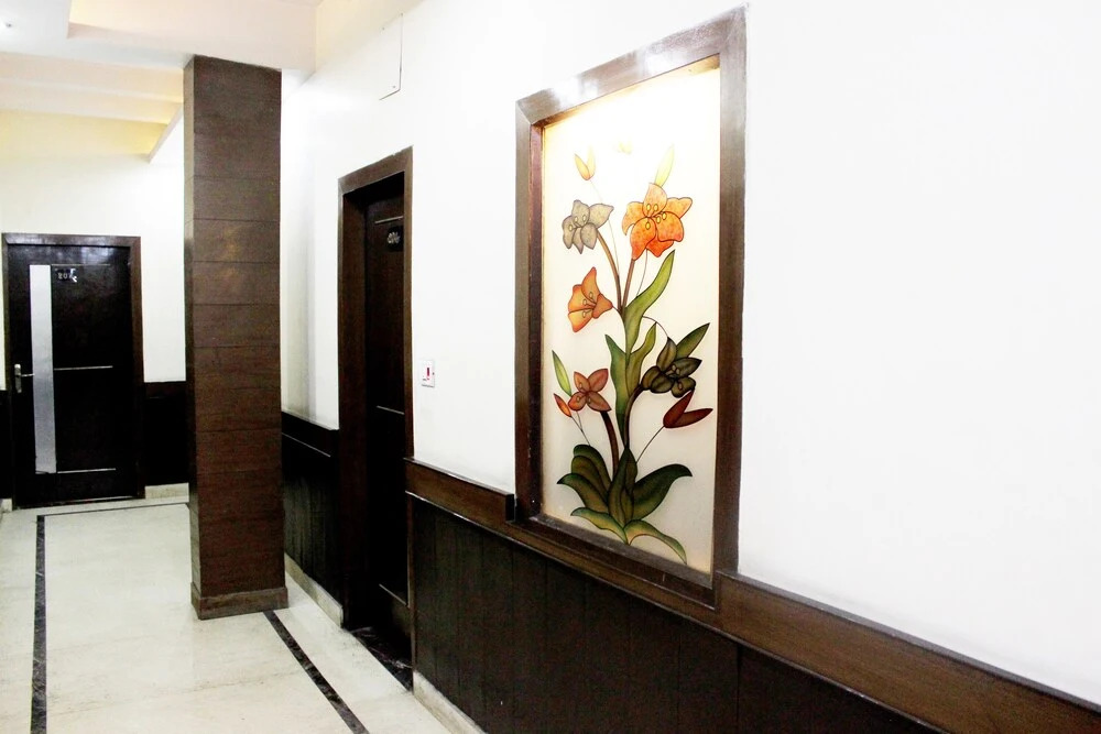 OYO 528 Hotel Neptune Residency