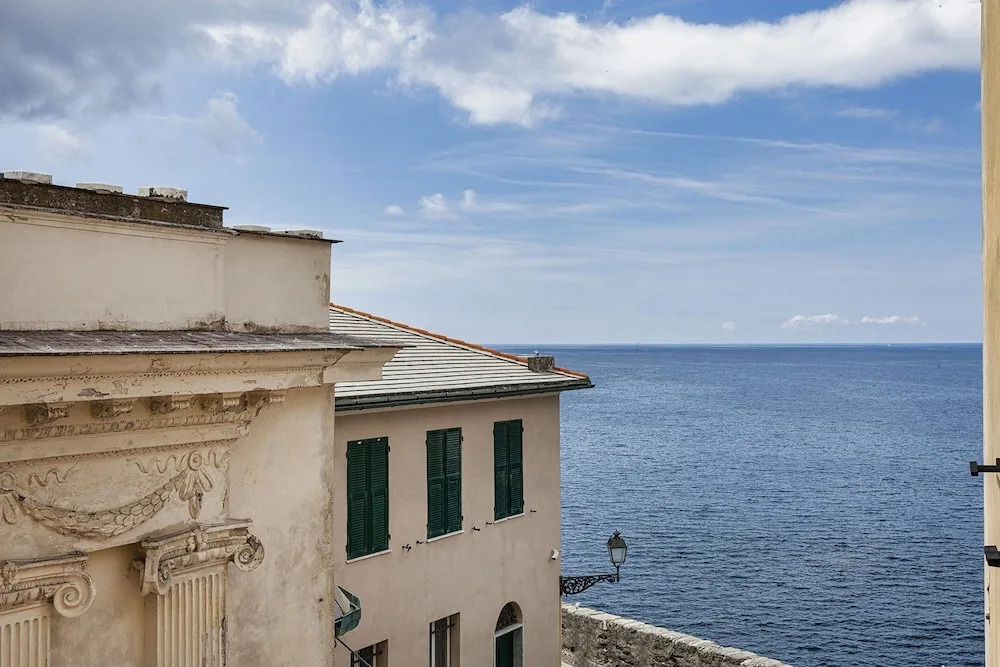 Seaview Apartment at the Castle by Wonderful Italy
