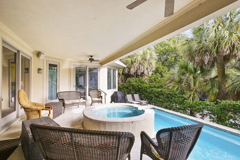 Pura Vida by Five Star Properties