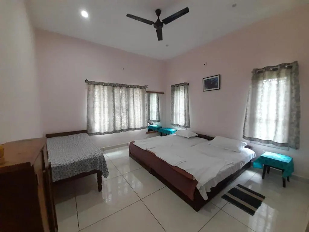 Snow Pine Holiday Home...Virajpet