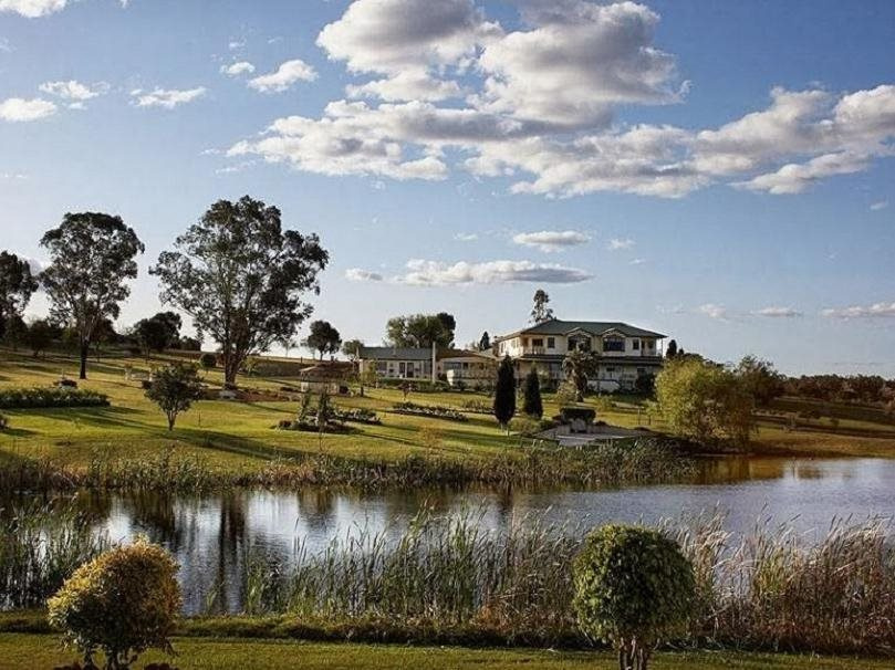Willow Tree Estate