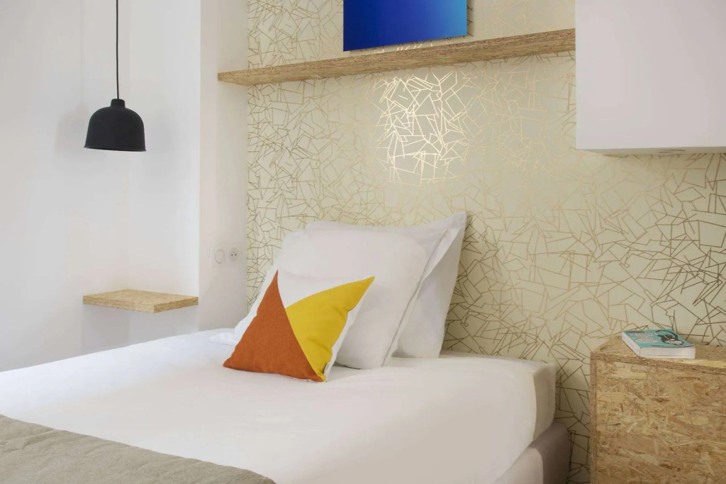Hotel Izzy