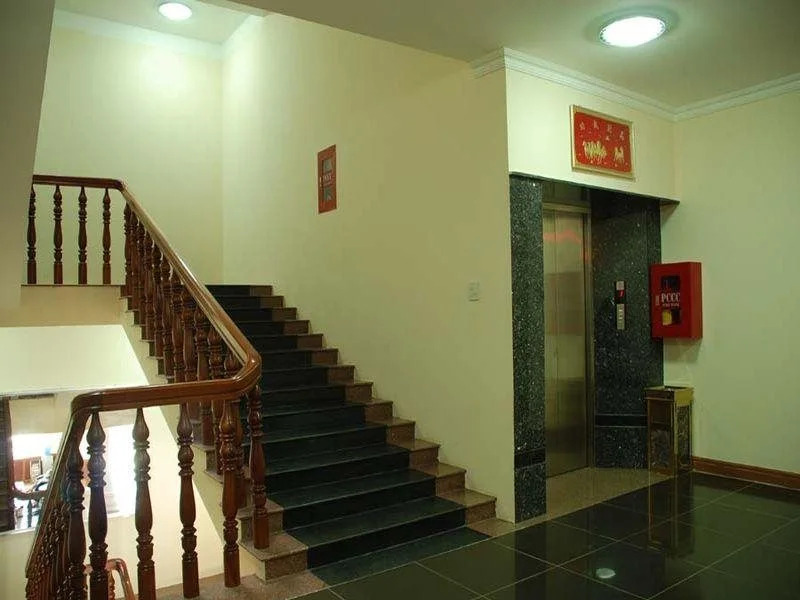 Ha Long Hotel
