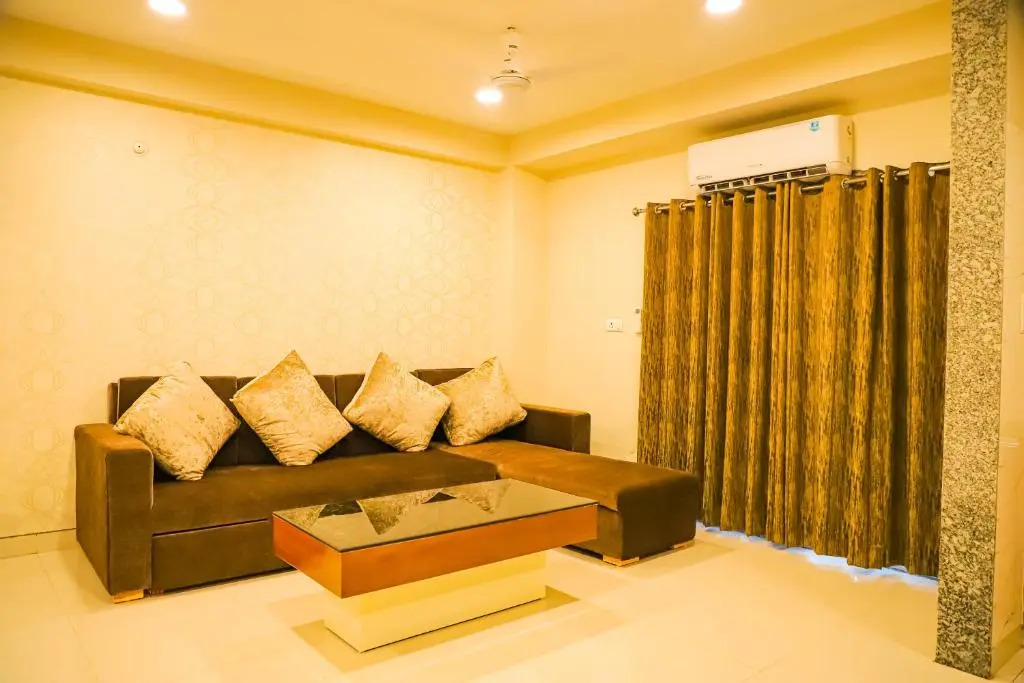 Hotel Shri Radha Nikunj - Opposite Prem Mandir