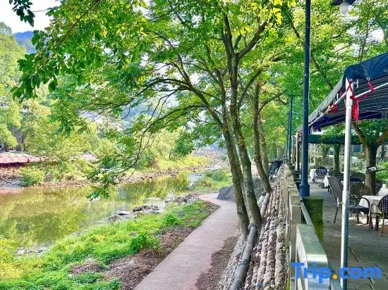Xianlaiju Leisure Homestay (Liujian Ancient Town)