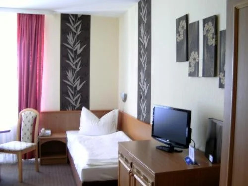 Mucha OHG Hotel Sembziner Hof