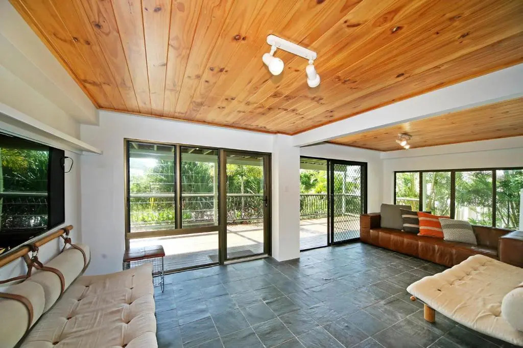 21 Arakoon Crescent