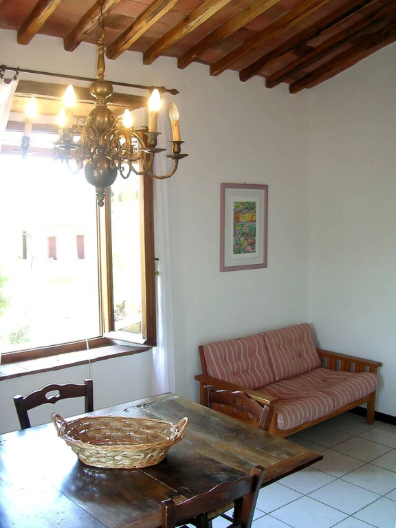 Tuscan Apartment on Winery Estate