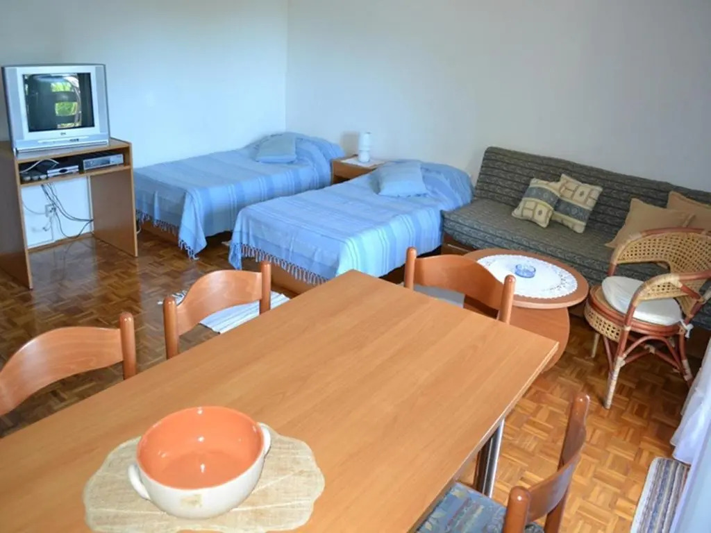 Apartments Kurta
