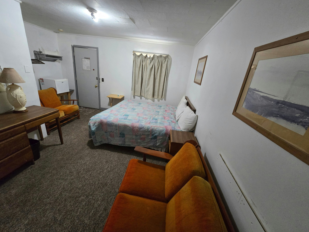 OYO Sandman Inn