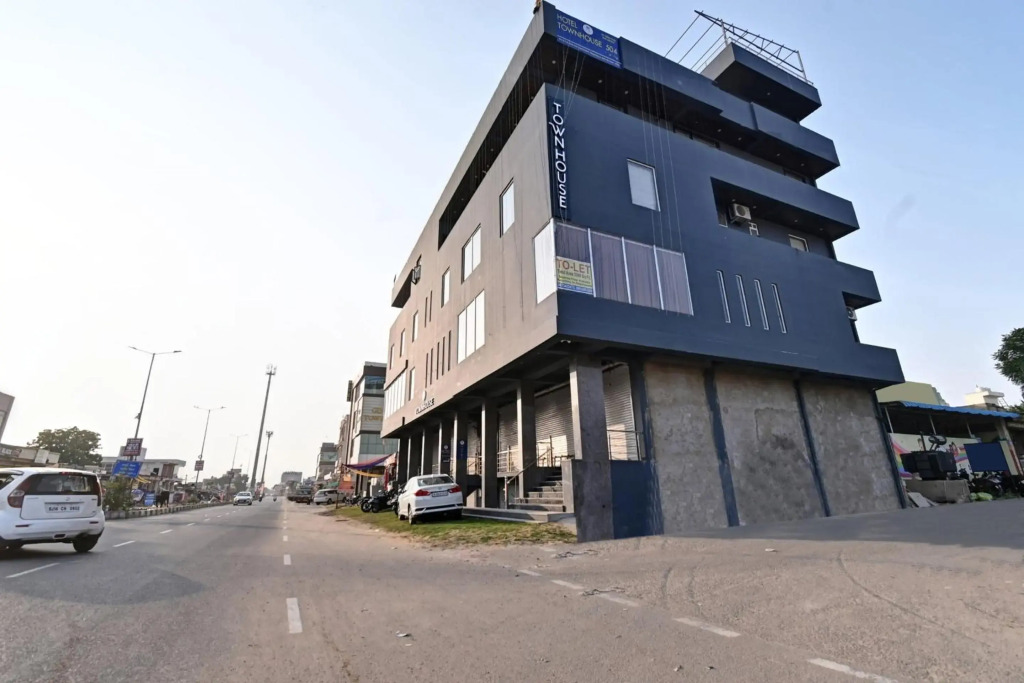OYO Townhouse 504 by My Stay